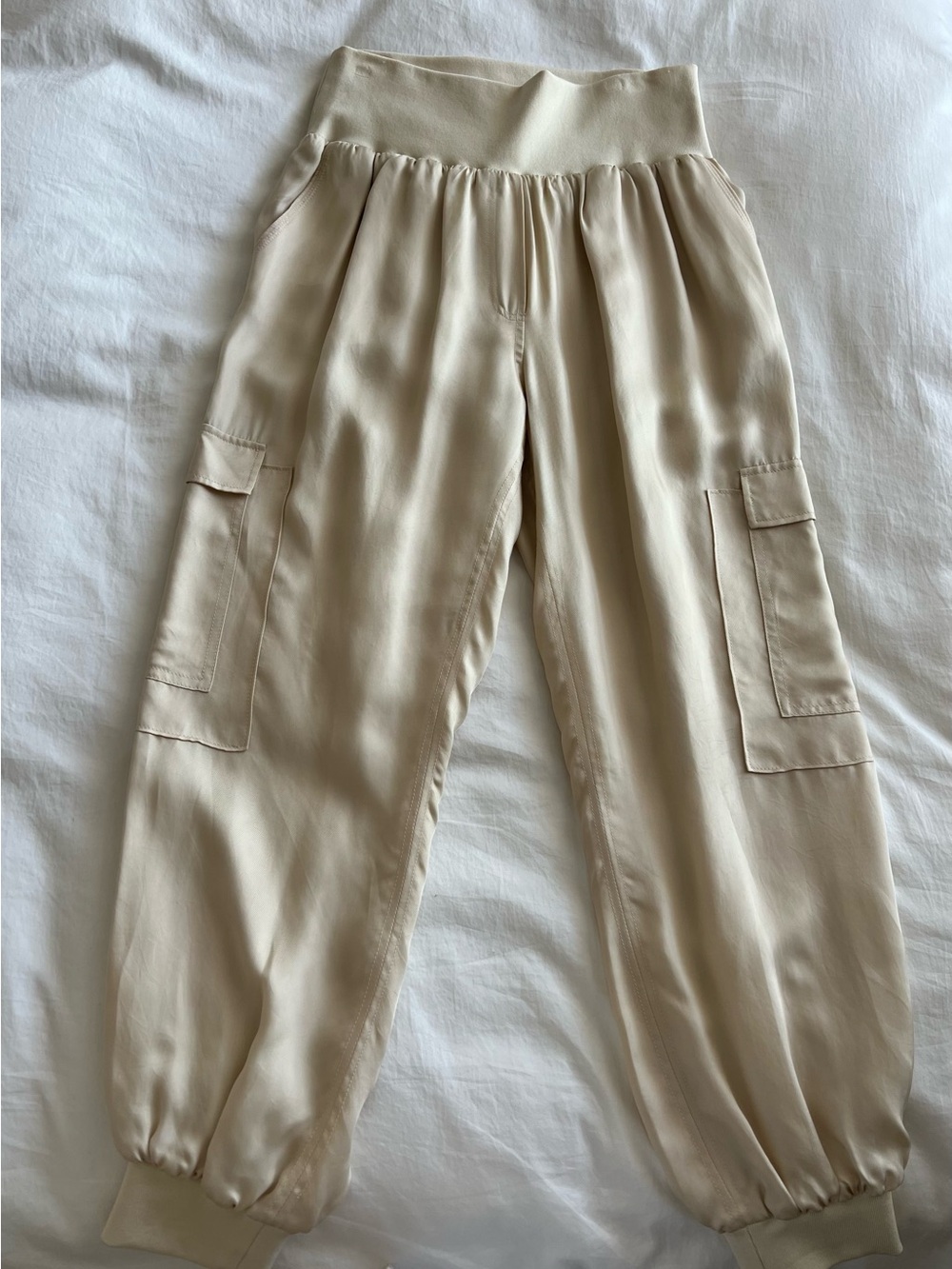 Cinq a Sept Giles Beige Crop Cargo Jogger Pant, Size Large